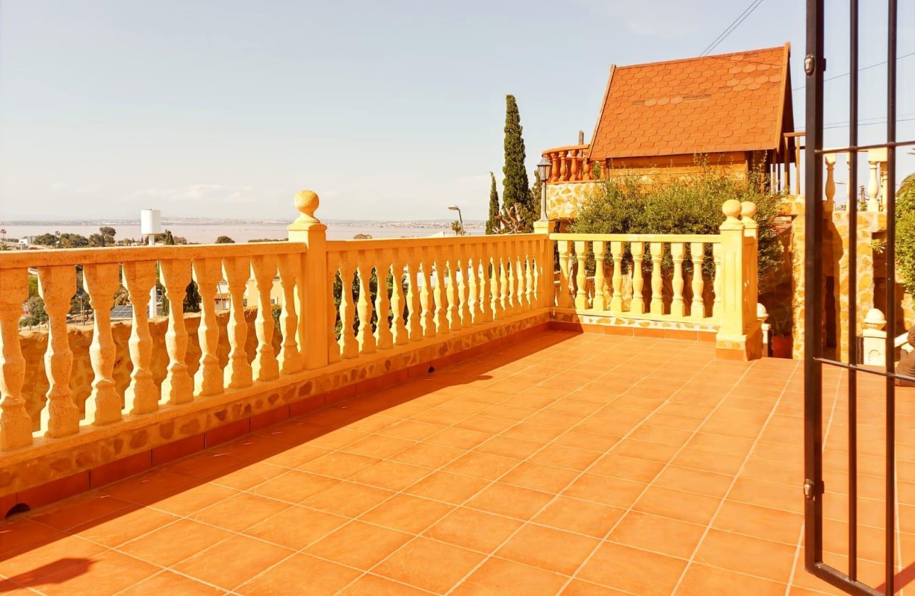 Revente - Villa -
Torrevieja - Costa Blanca