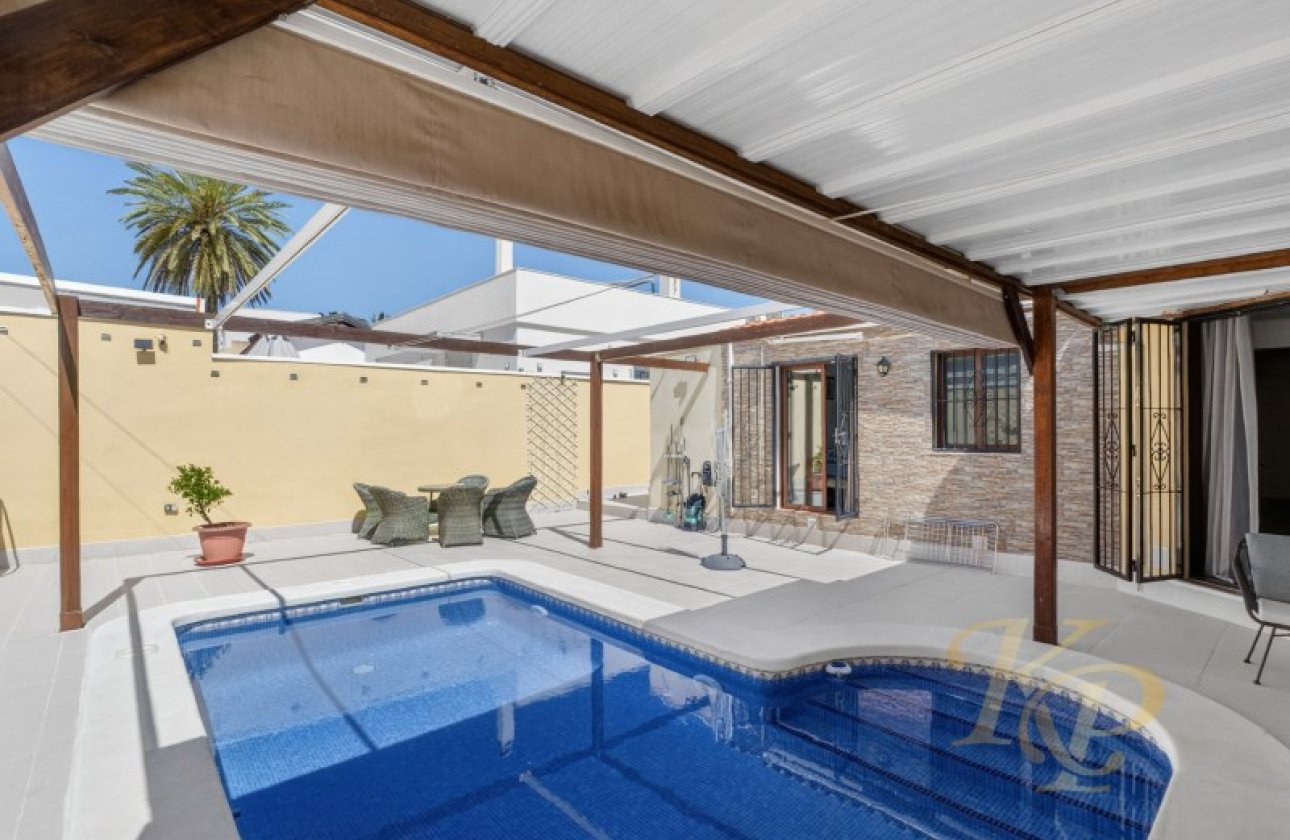Revente - Villa -
Torrevieja - Costa Blanca