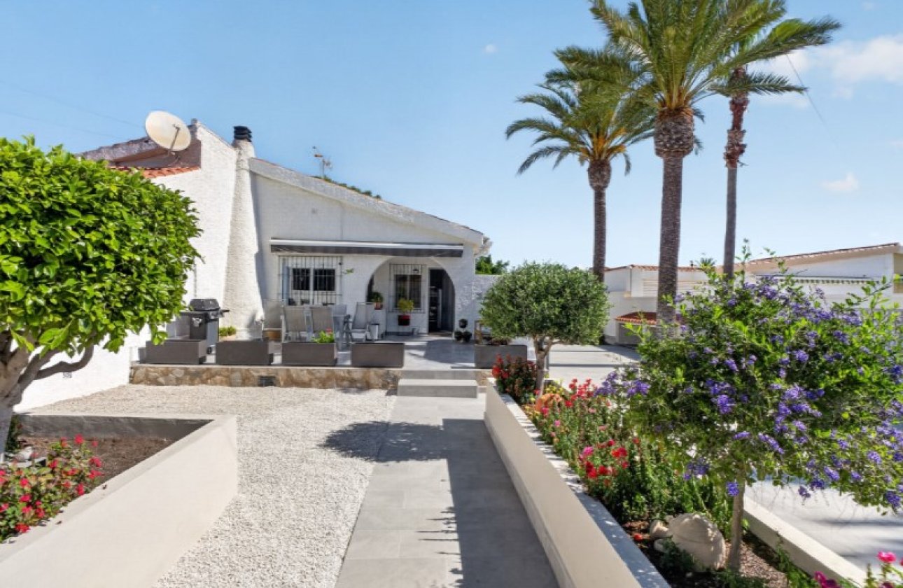 Revente - Villa -
Torrevieja - Costa Blanca