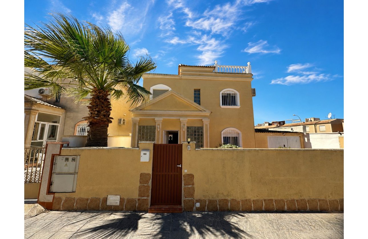 Revente - Villa -
Torrevieja - Costa Blanca