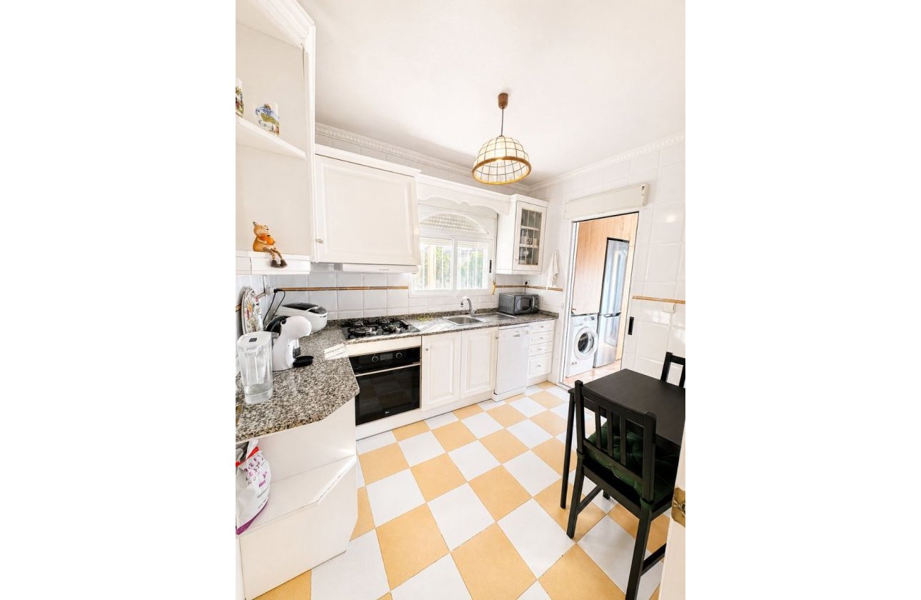 Revente - Villa -
Torrevieja - Costa Blanca
