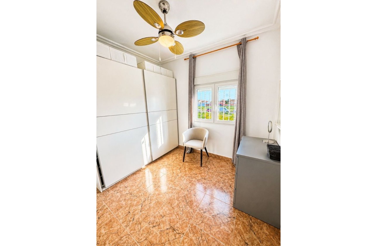 Revente - Villa -
Torrevieja - Costa Blanca