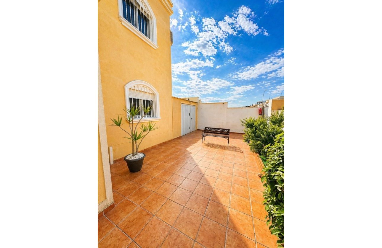 Revente - Villa -
Torrevieja - Costa Blanca