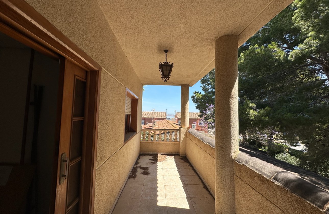 Revente - Villa -
Torrevieja - Costa Blanca