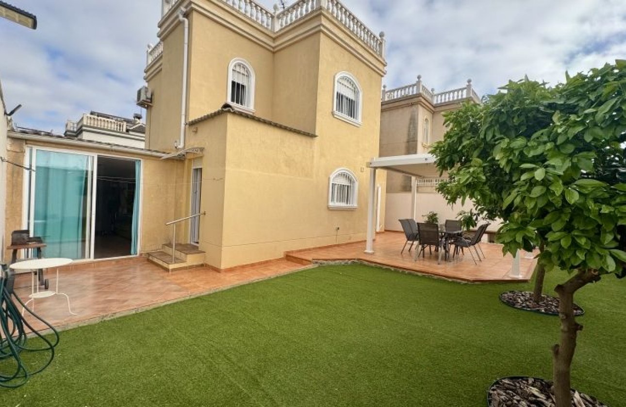 Revente - Villa -
Torrevieja - Costa Blanca