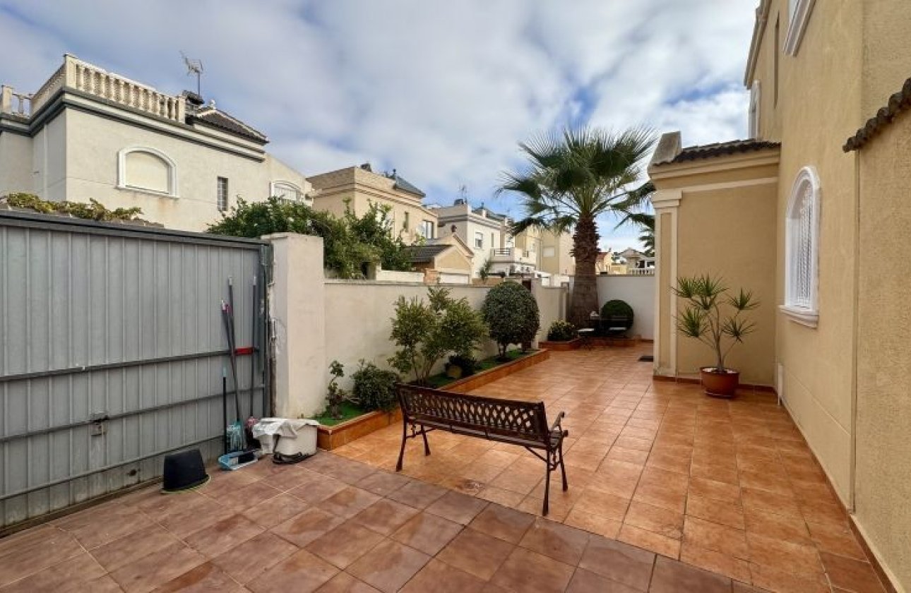 Revente - Villa -
Torrevieja - Costa Blanca
