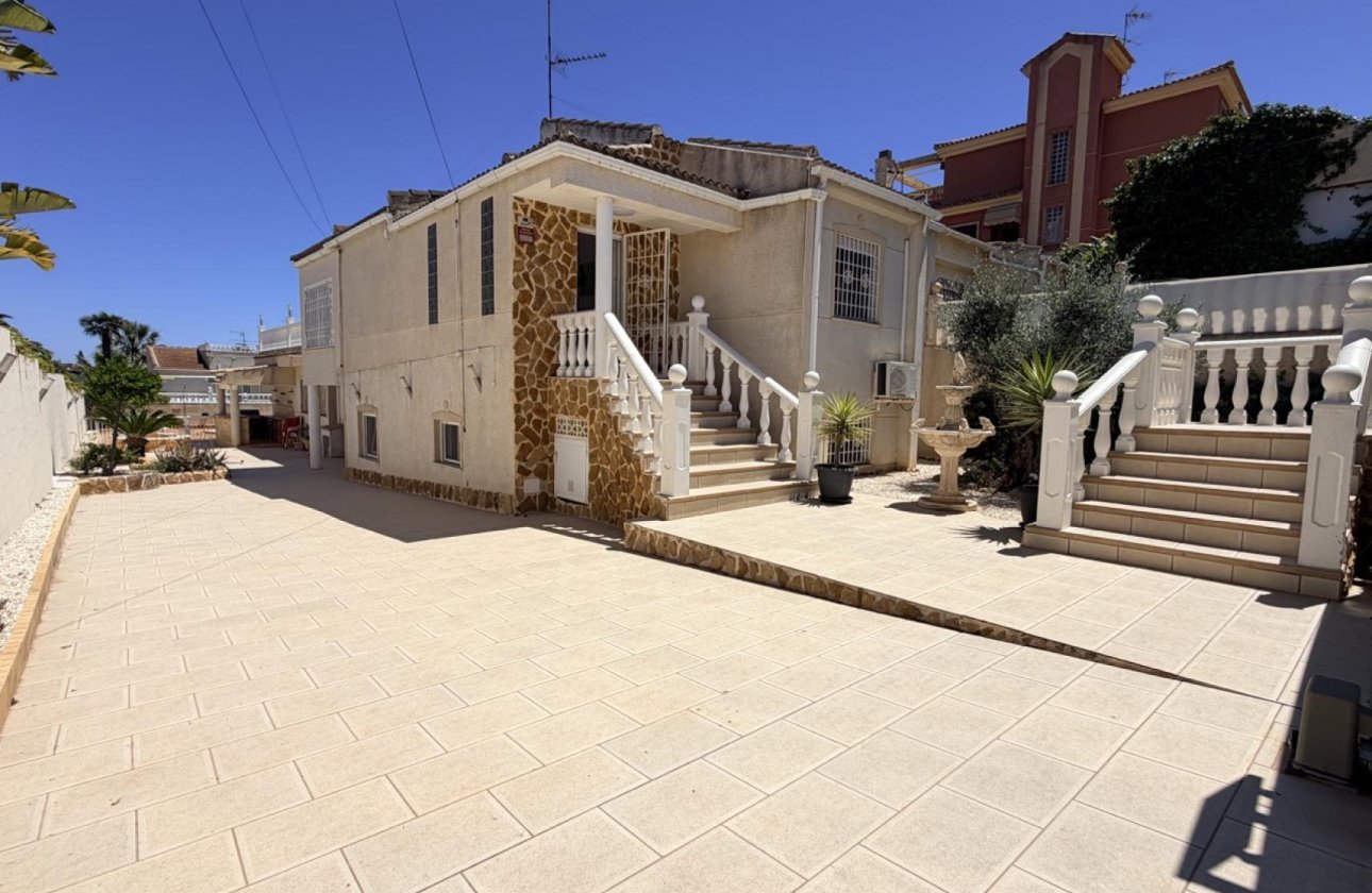 Revente - Villa -
Torrevieja - Costa Blanca