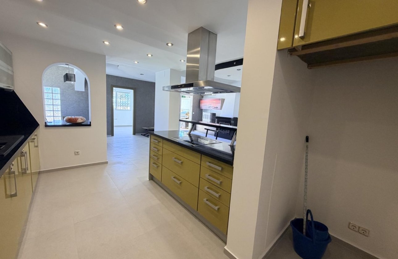 Revente - Villa -
Torrevieja - Costa Blanca
