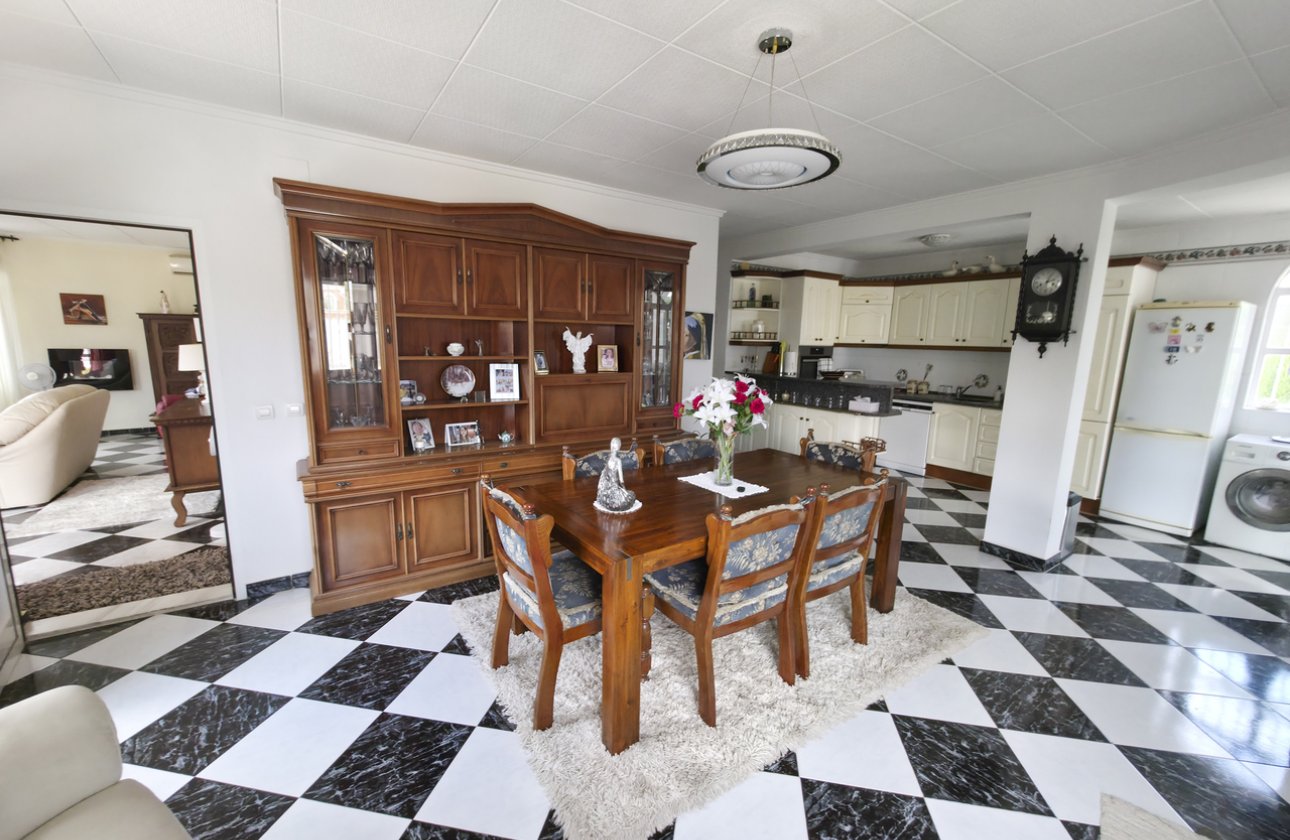 Revente - Villa -
Torrevieja - Costa Blanca