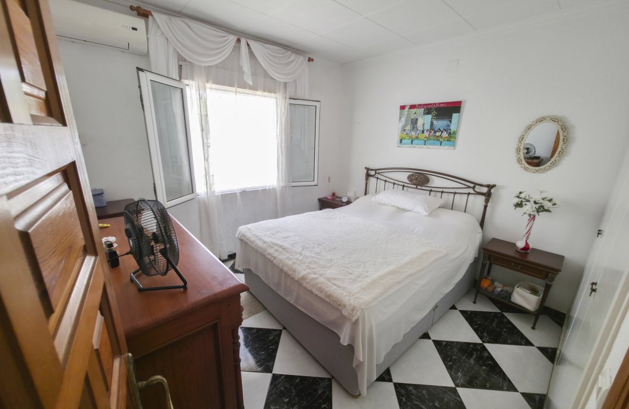 Revente - Villa -
Torrevieja - Costa Blanca