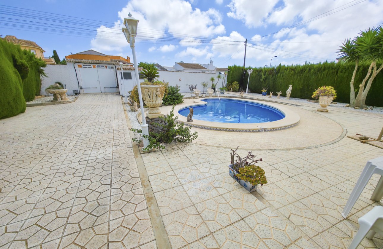 Revente - Villa -
Torrevieja - Costa Blanca