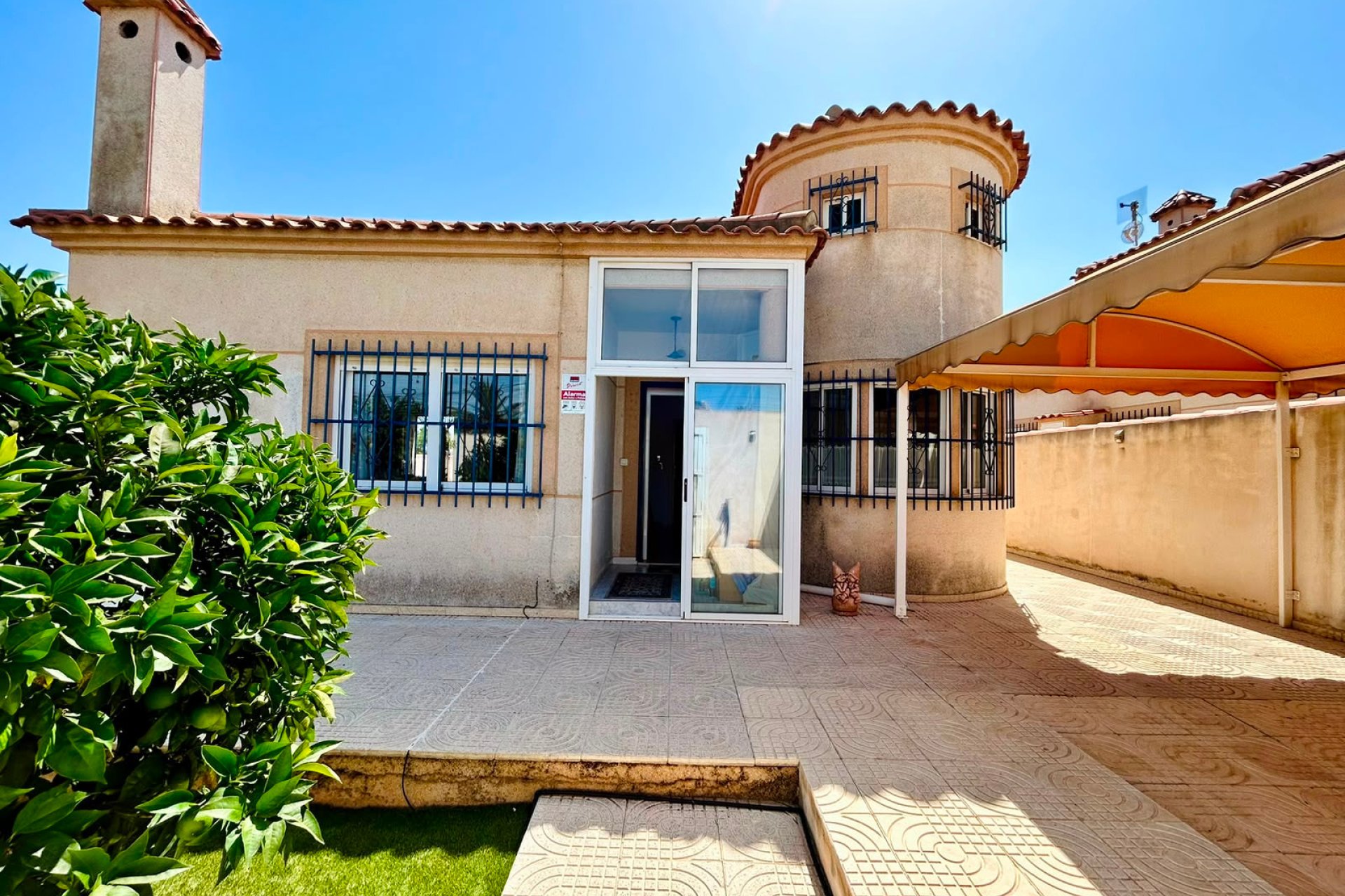 Revente - Villa -
Torrevieja - Costa Blanca