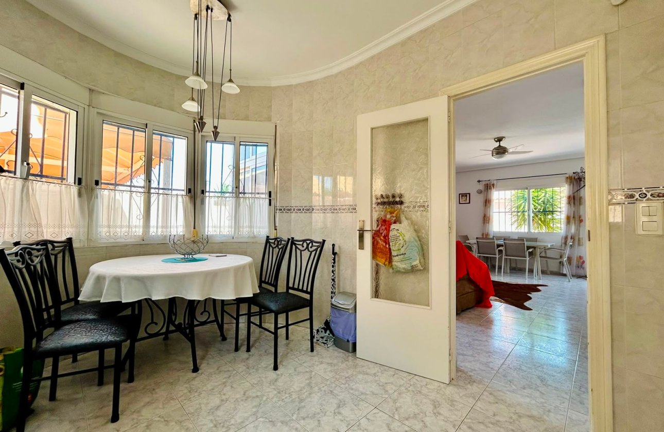Revente - Villa -
Torrevieja - Costa Blanca