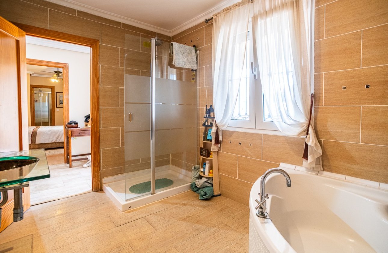 Revente - Villa -
Torrevieja - Costa Blanca