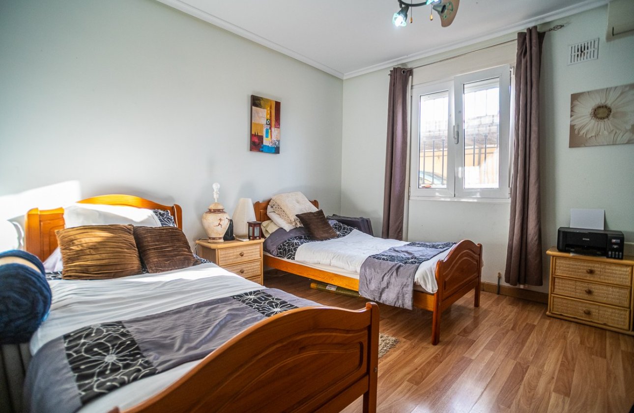 Revente - Villa -
Torrevieja - Costa Blanca