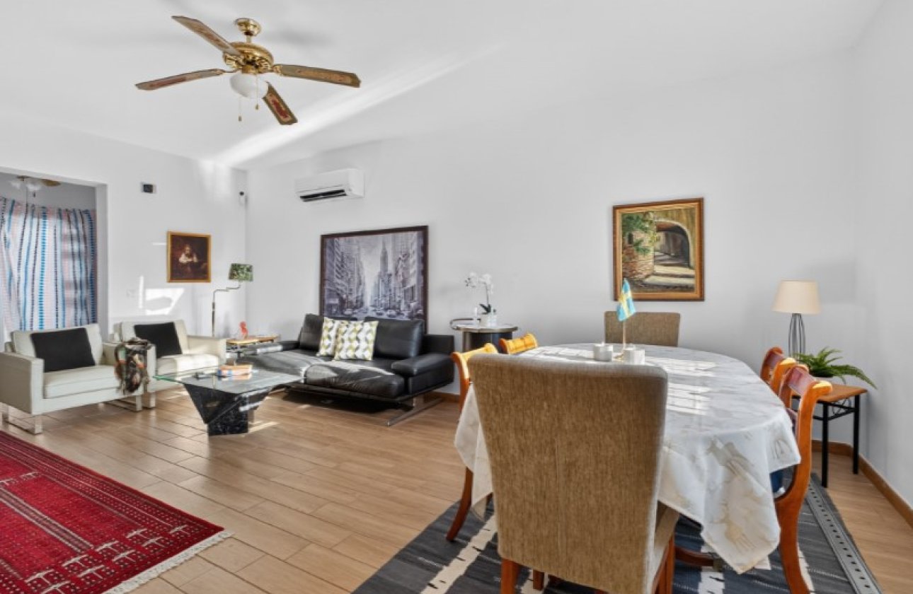 Revente - Villa -
Torrevieja - Costa Blanca