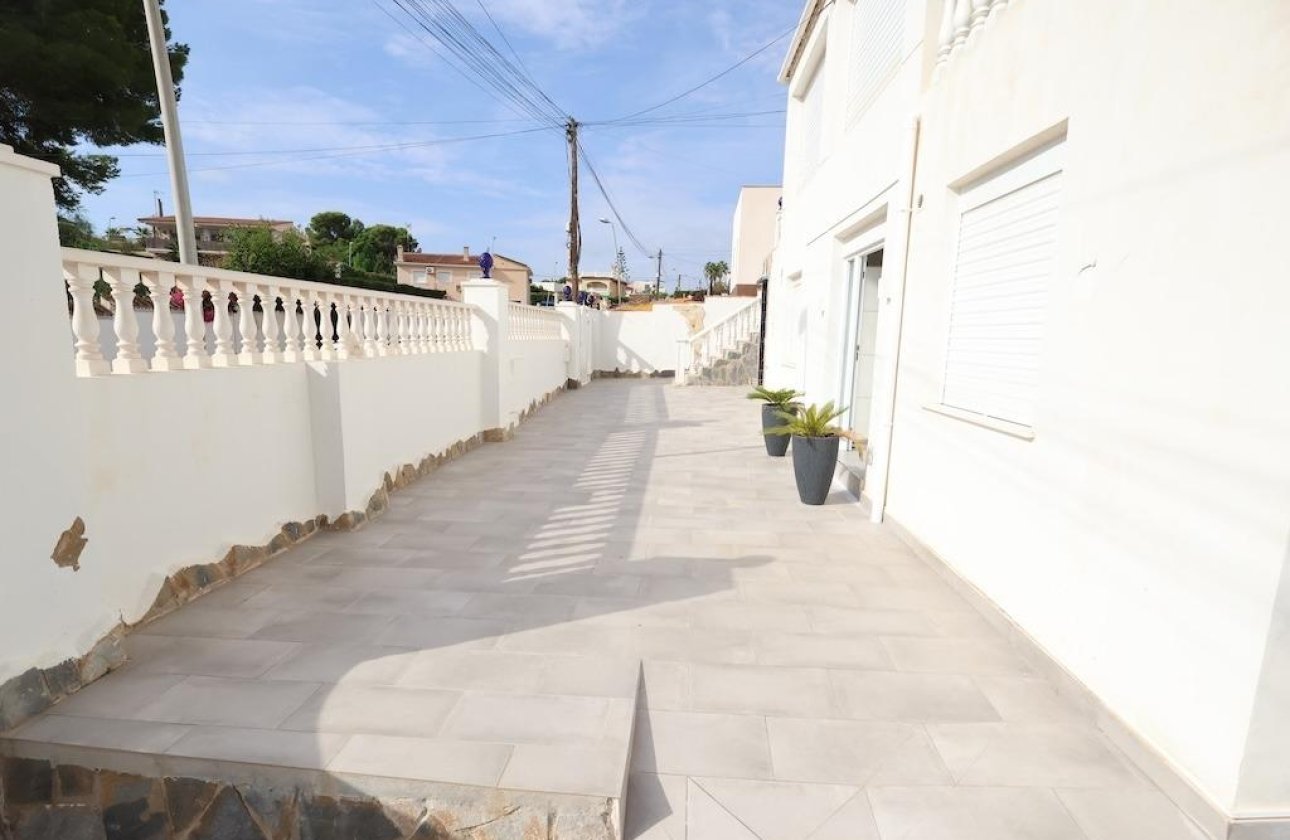 Revente - Villa -
Torrevieja - Costa Blanca