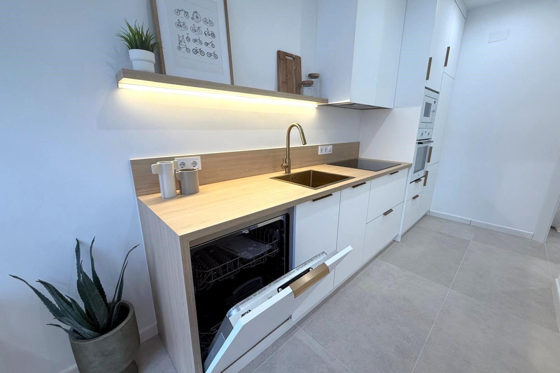 Revente - Villa -
Torrevieja - El Chaparral