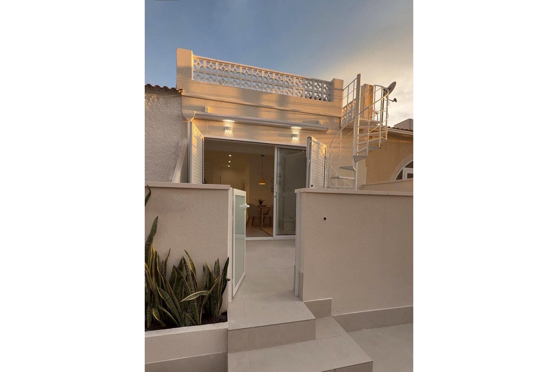 Revente - Villa -
Torrevieja - El Chaparral