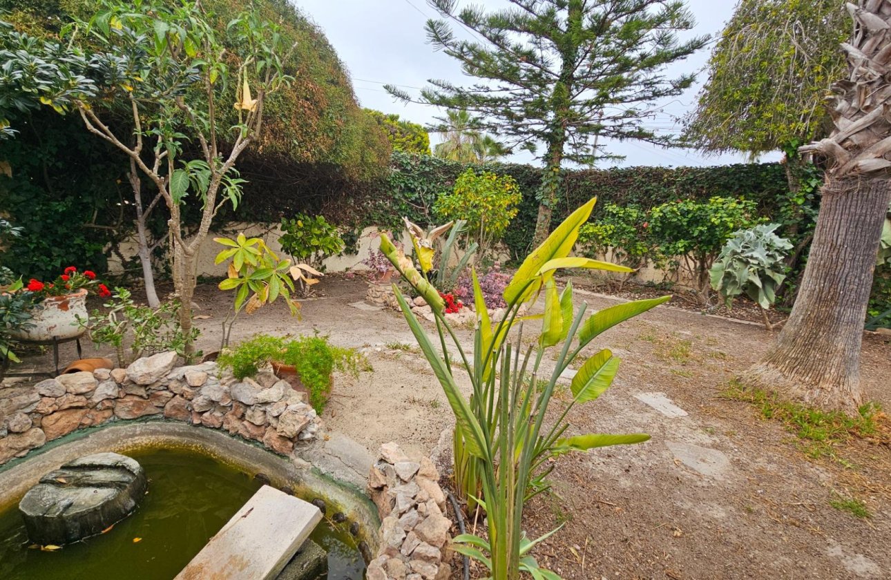 Revente - Villa -
Torrevieja - El Chaparral