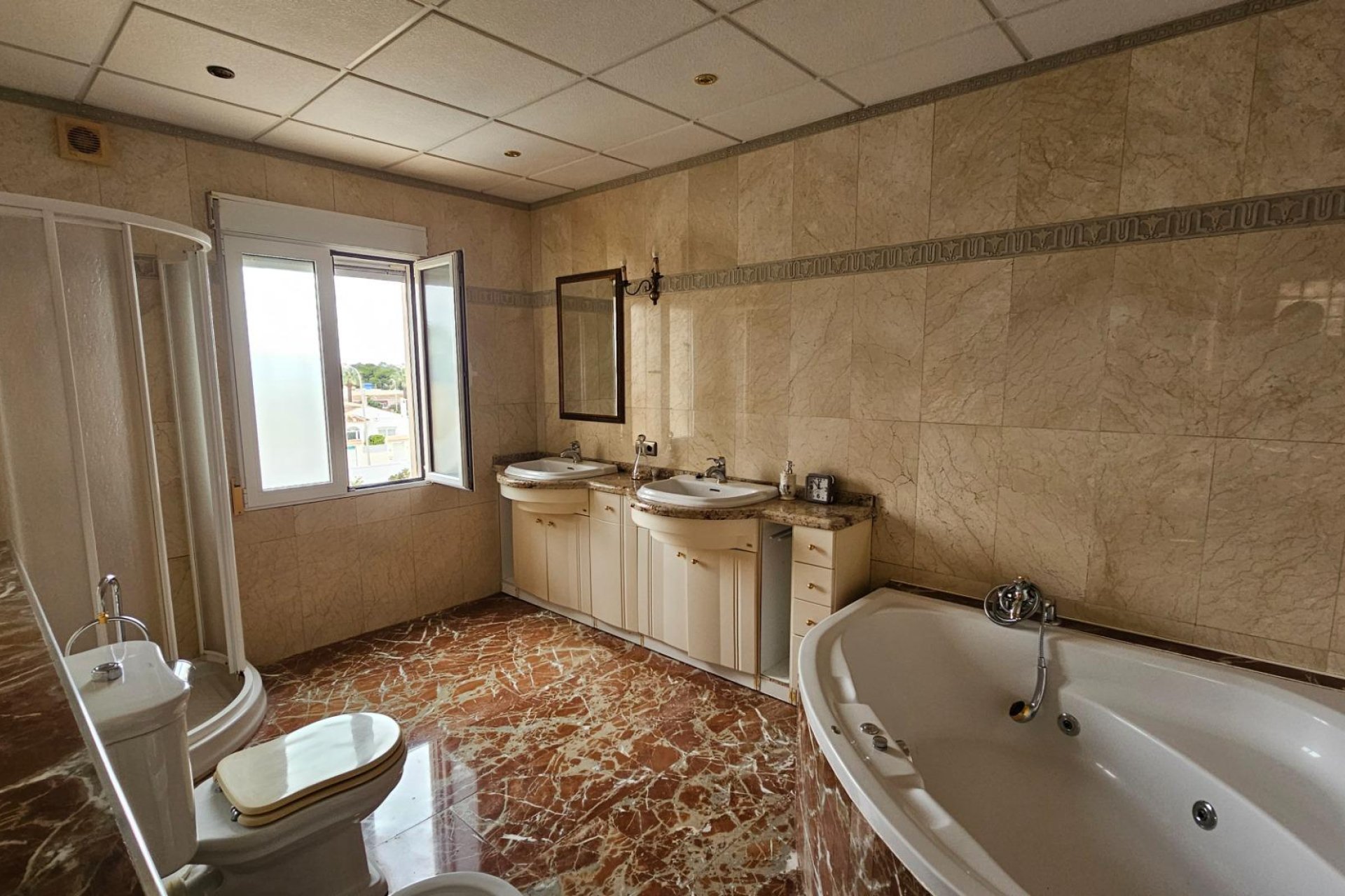 Revente - Villa -
Torrevieja - El Chaparral