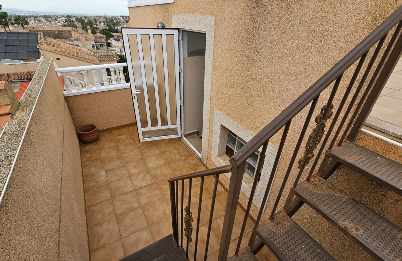 Revente - Villa -
Torrevieja - El Chaparral