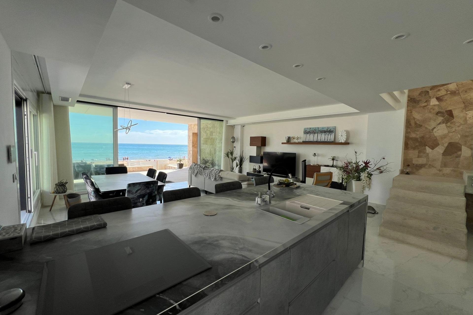 Revente - Villa -
Torrevieja - La Mata