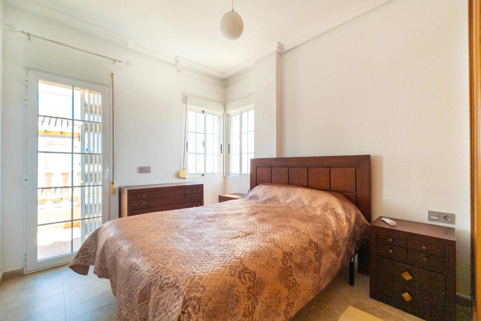 Revente - Villa -
Torrevieja - La Mata