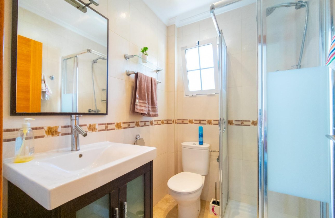 Revente - Villa -
Torrevieja - La Mata