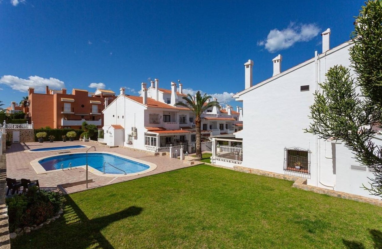 Revente - Villa -
Torrevieja - La Mata