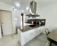 Revente - Villa -
Torrevieja - La Siesta - El Salado - Torreta