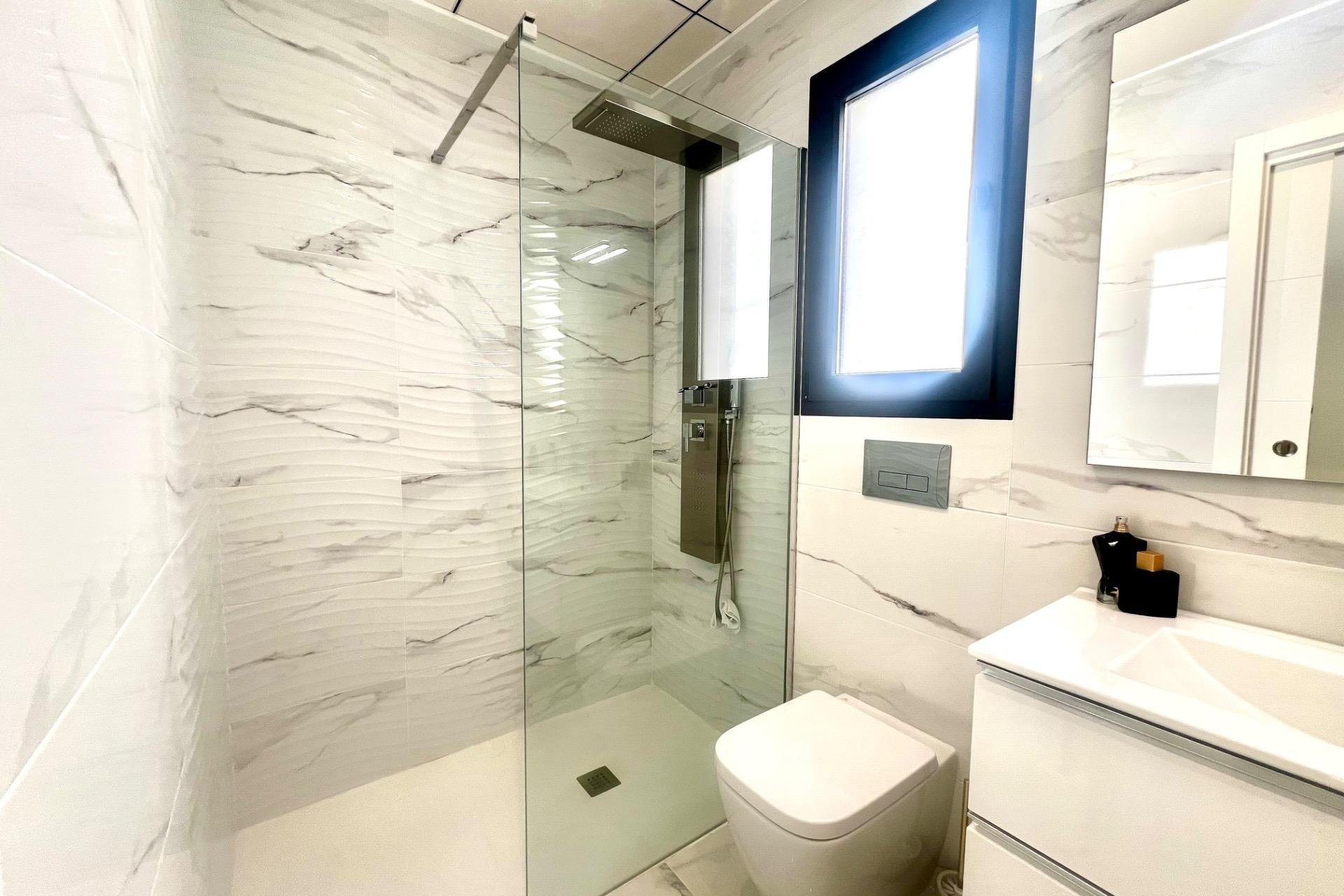 Revente - Villa -
Torrevieja - La Siesta - El Salado - Torreta