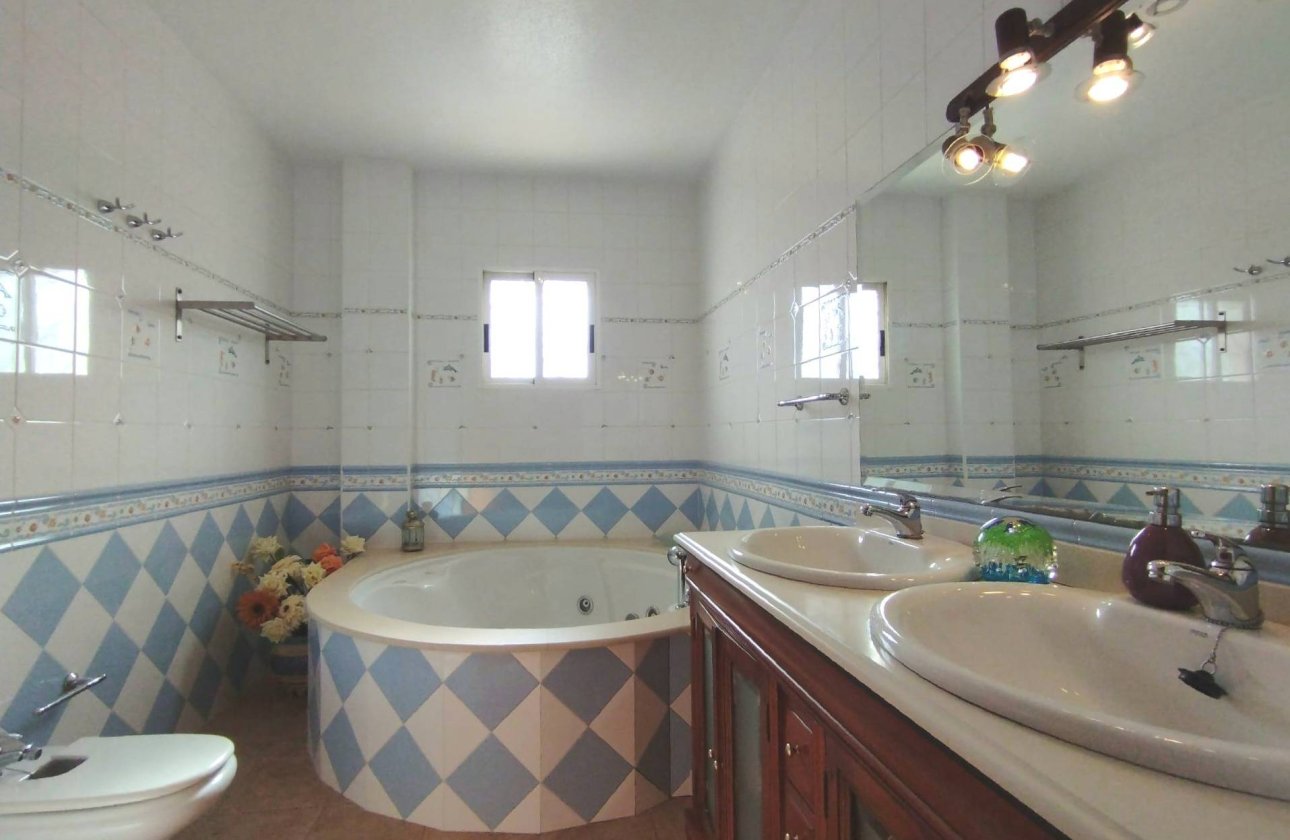 Revente - Villa -
Torrevieja - La Siesta - El Salado - Torreta