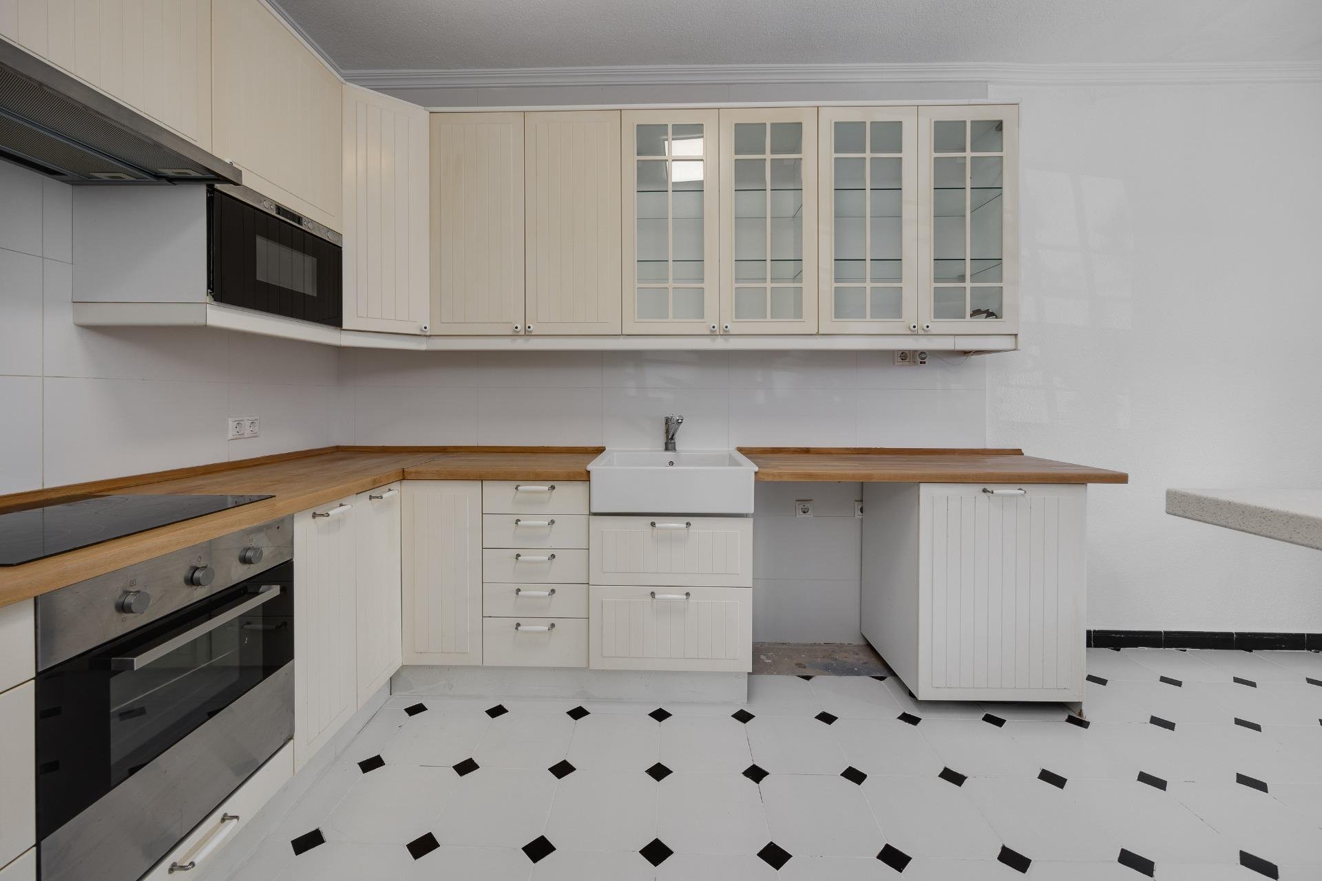 Revente - Villa -
Torrevieja - La Siesta - El Salado - Torreta