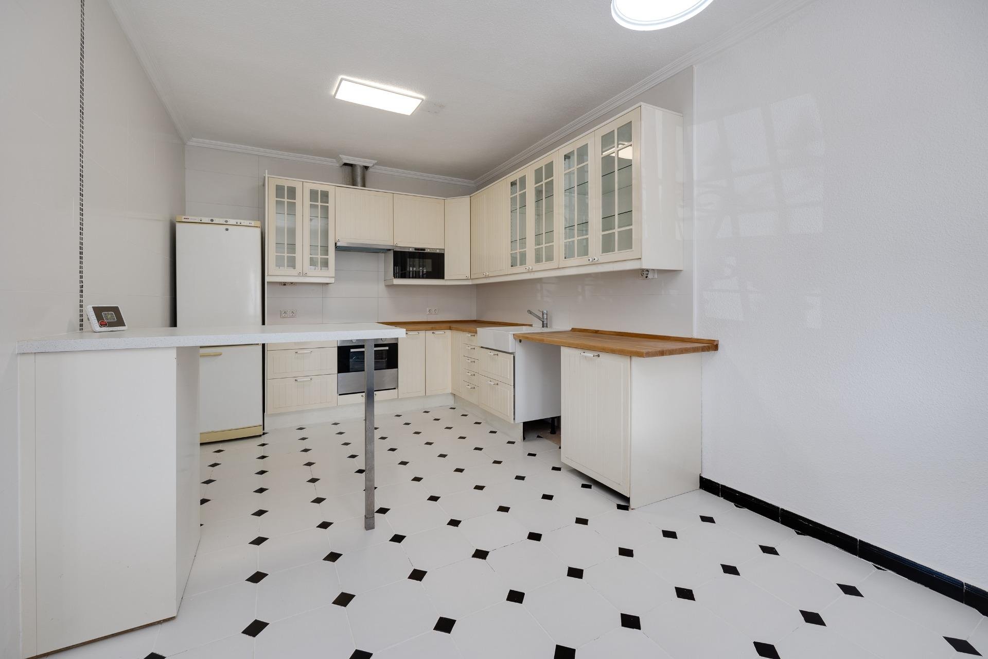 Revente - Villa -
Torrevieja - La Siesta - El Salado - Torreta