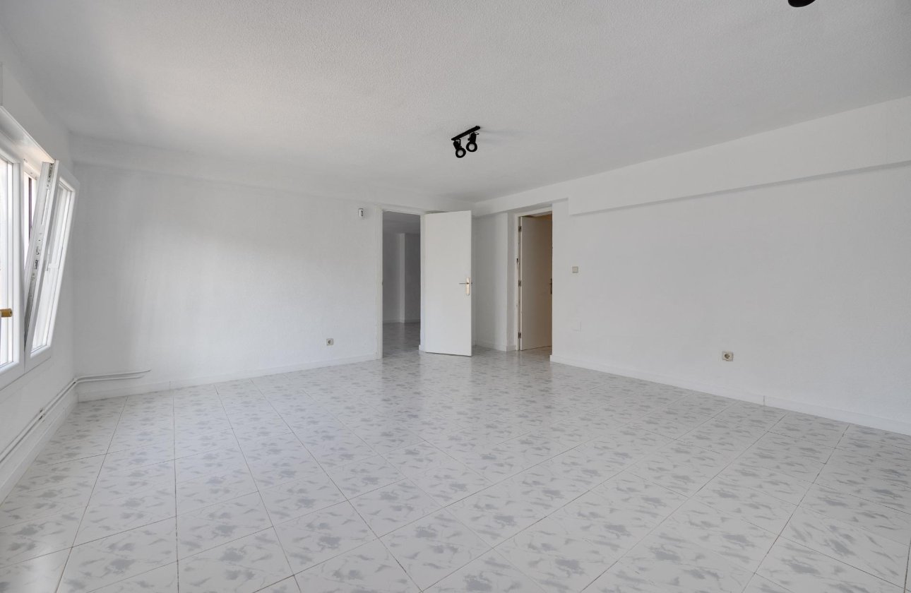 Revente - Villa -
Torrevieja - La Siesta - El Salado - Torreta