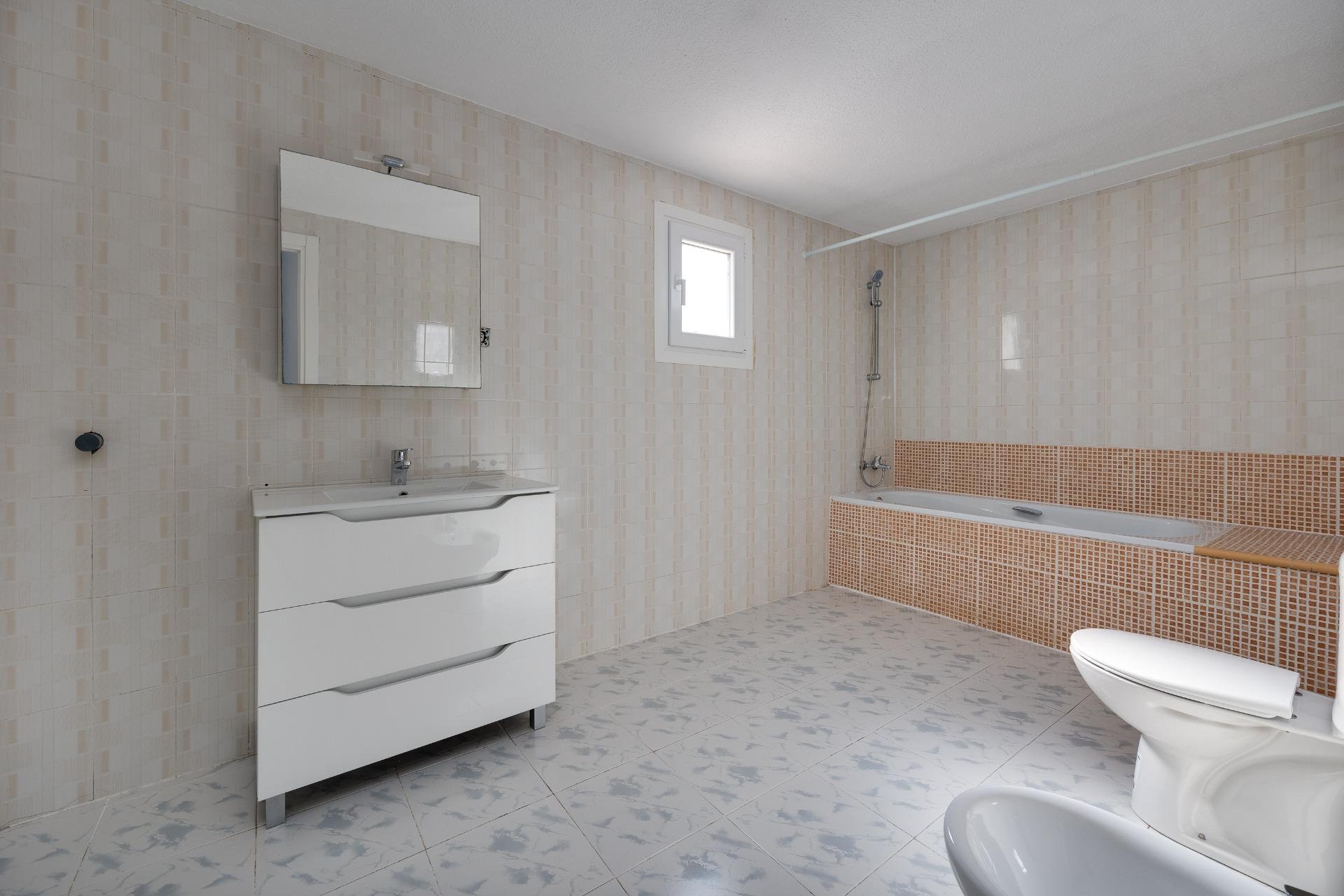 Revente - Villa -
Torrevieja - La Siesta - El Salado - Torreta