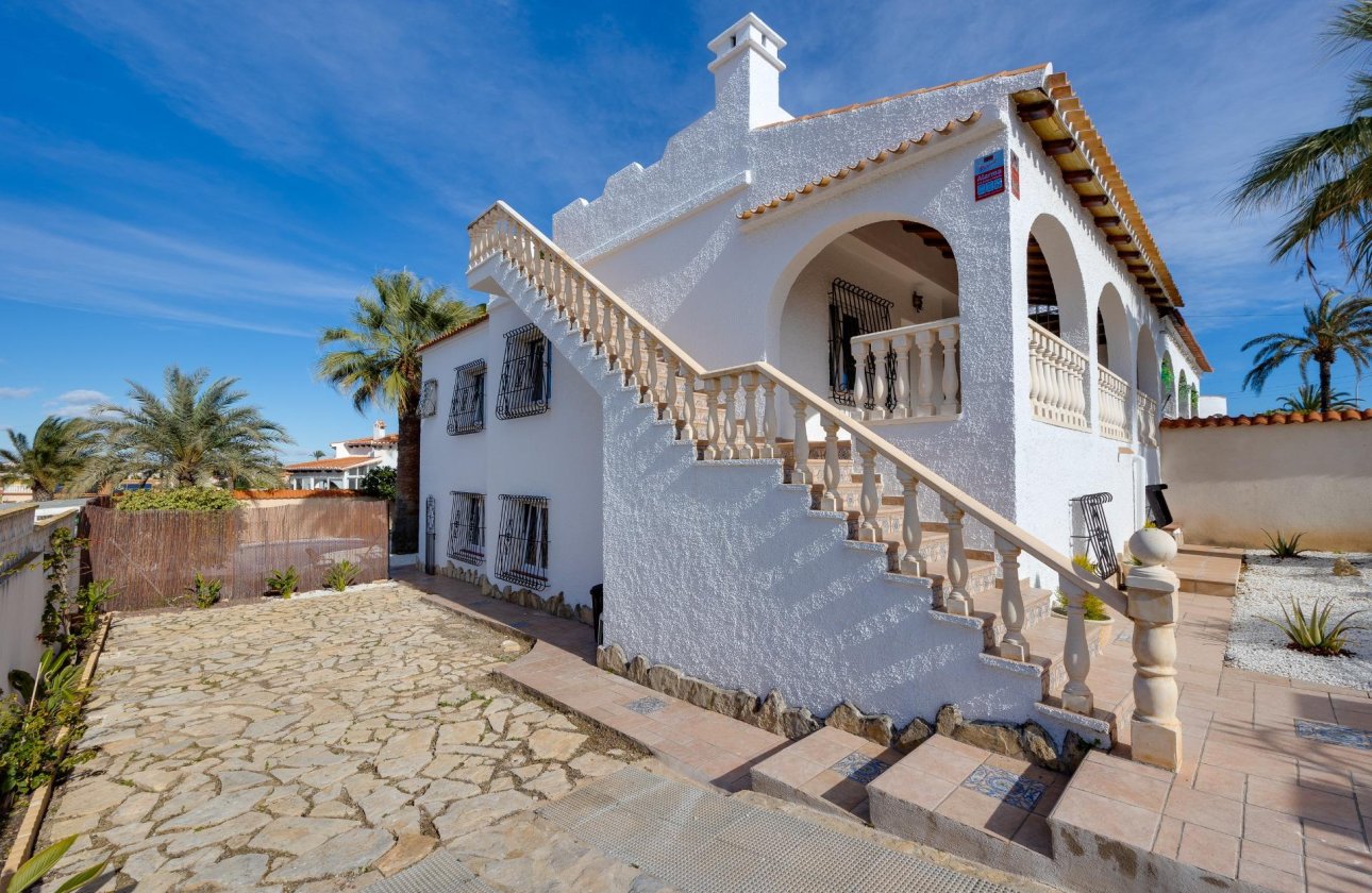 Revente - Villa -
Torrevieja - La Siesta - El Salado - Torreta