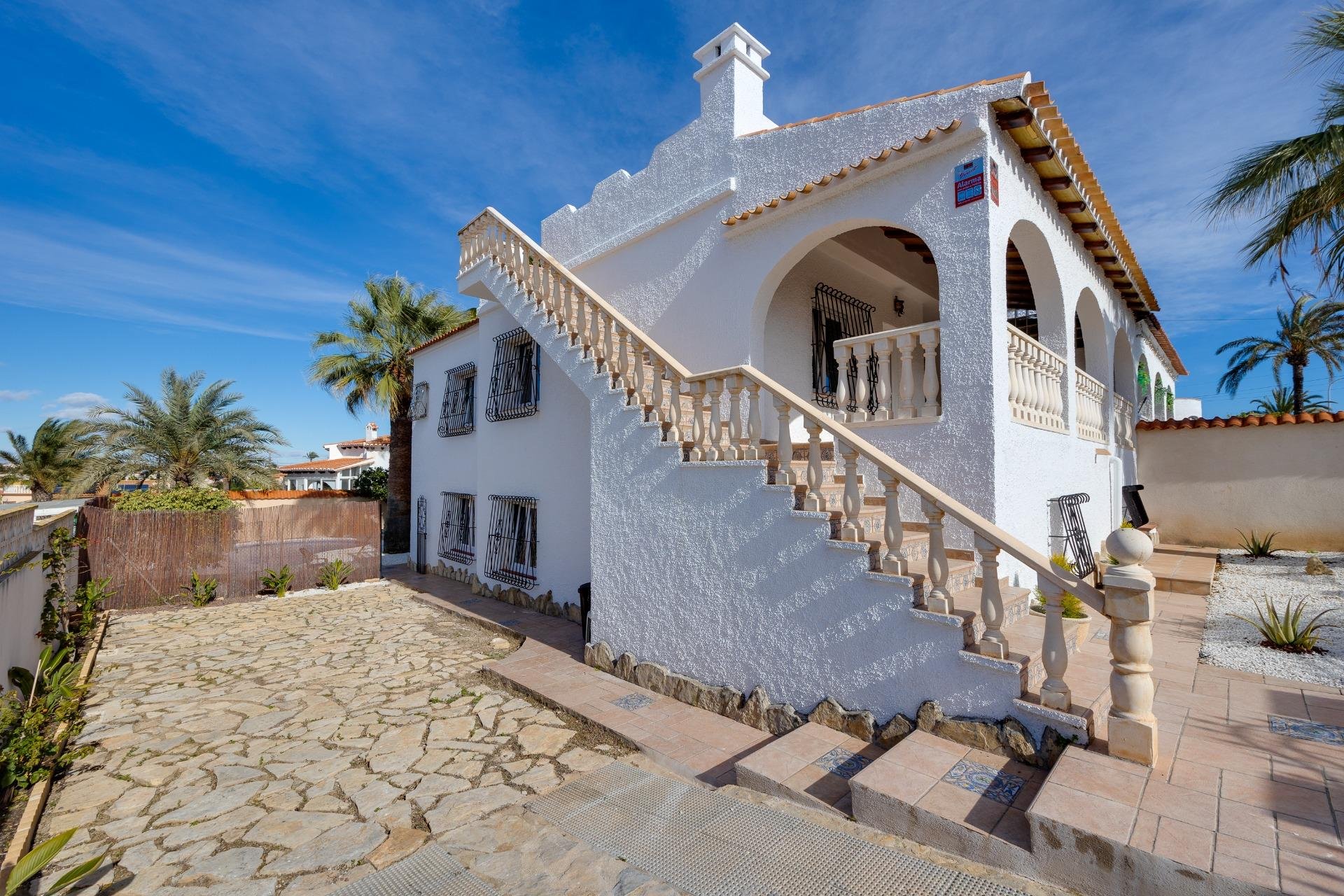 Revente - Villa -
Torrevieja - La Siesta - El Salado - Torreta