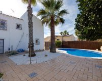 Revente - Villa -
Torrevieja - La Siesta - El Salado - Torreta