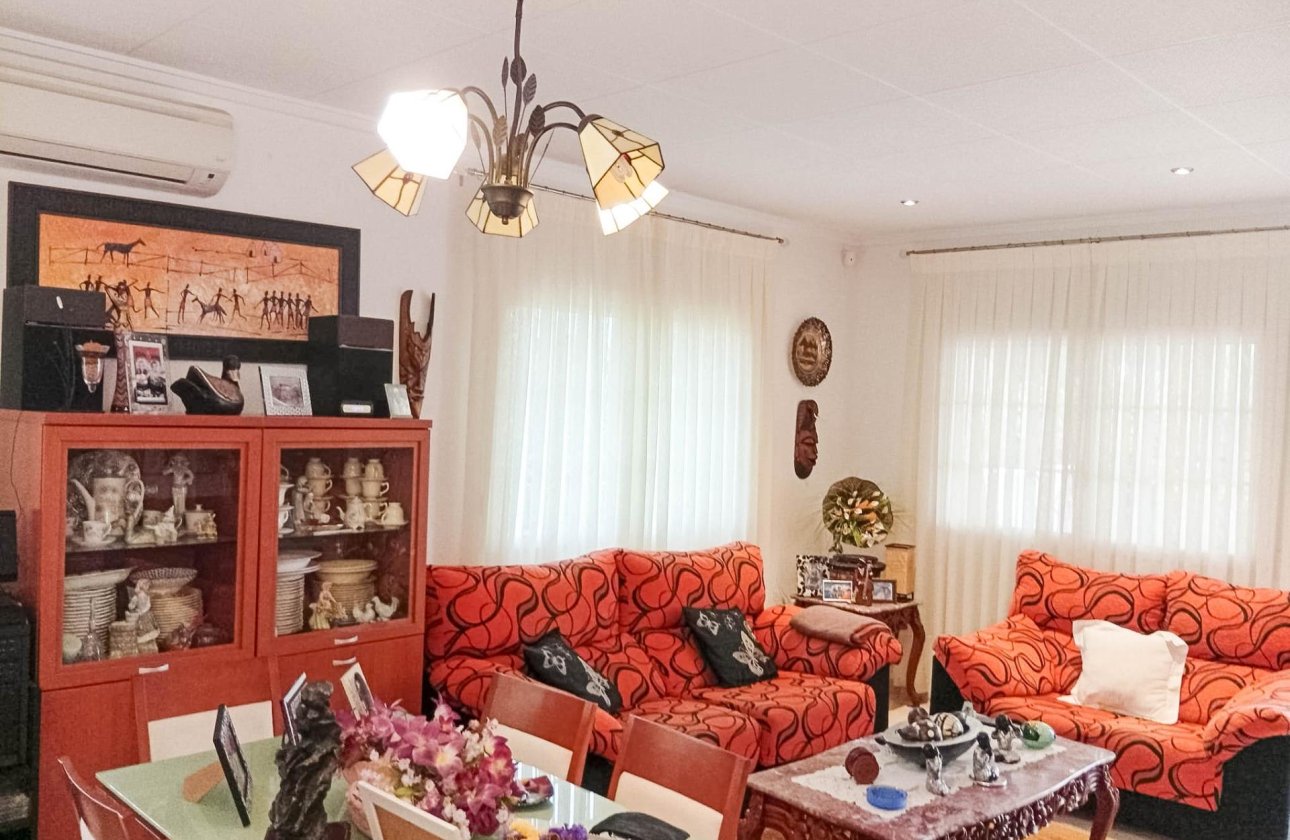 Revente - Villa -
Torrevieja - La Siesta - El Salado - Torreta