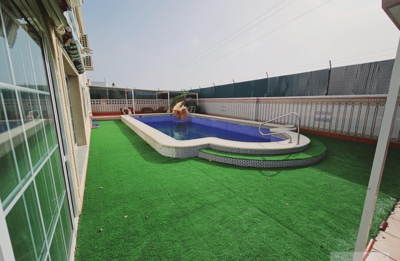 Revente - Villa -
Torrevieja - La Siesta - El Salado - Torreta