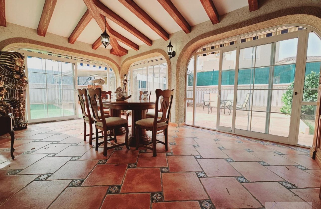 Revente - Villa -
Torrevieja - La Siesta - El Salado - Torreta