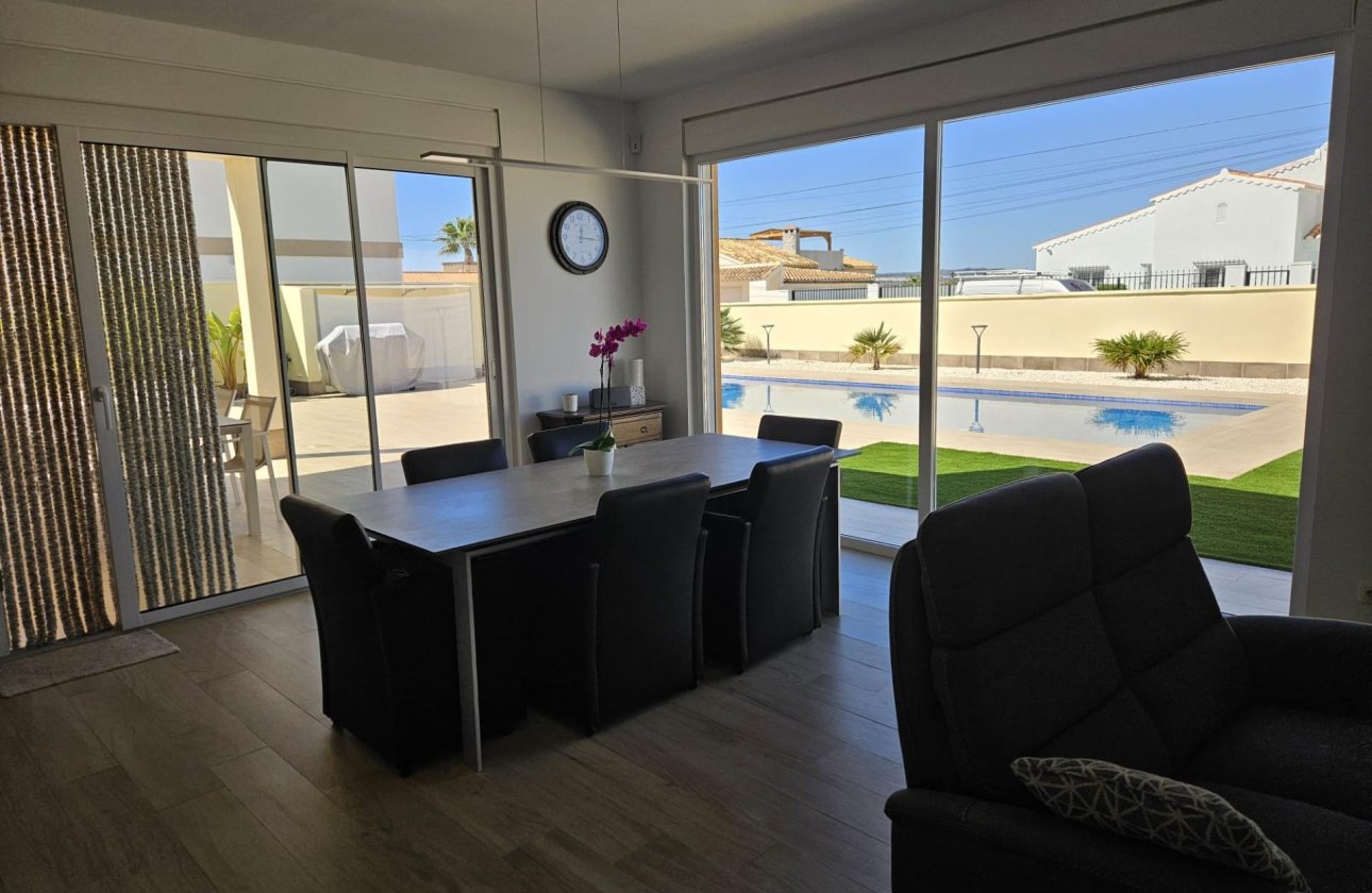 Revente - Villa -
Torrevieja - La Siesta - El Salado - Torreta