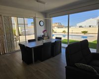 Revente - Villa -
Torrevieja - La Siesta - El Salado - Torreta