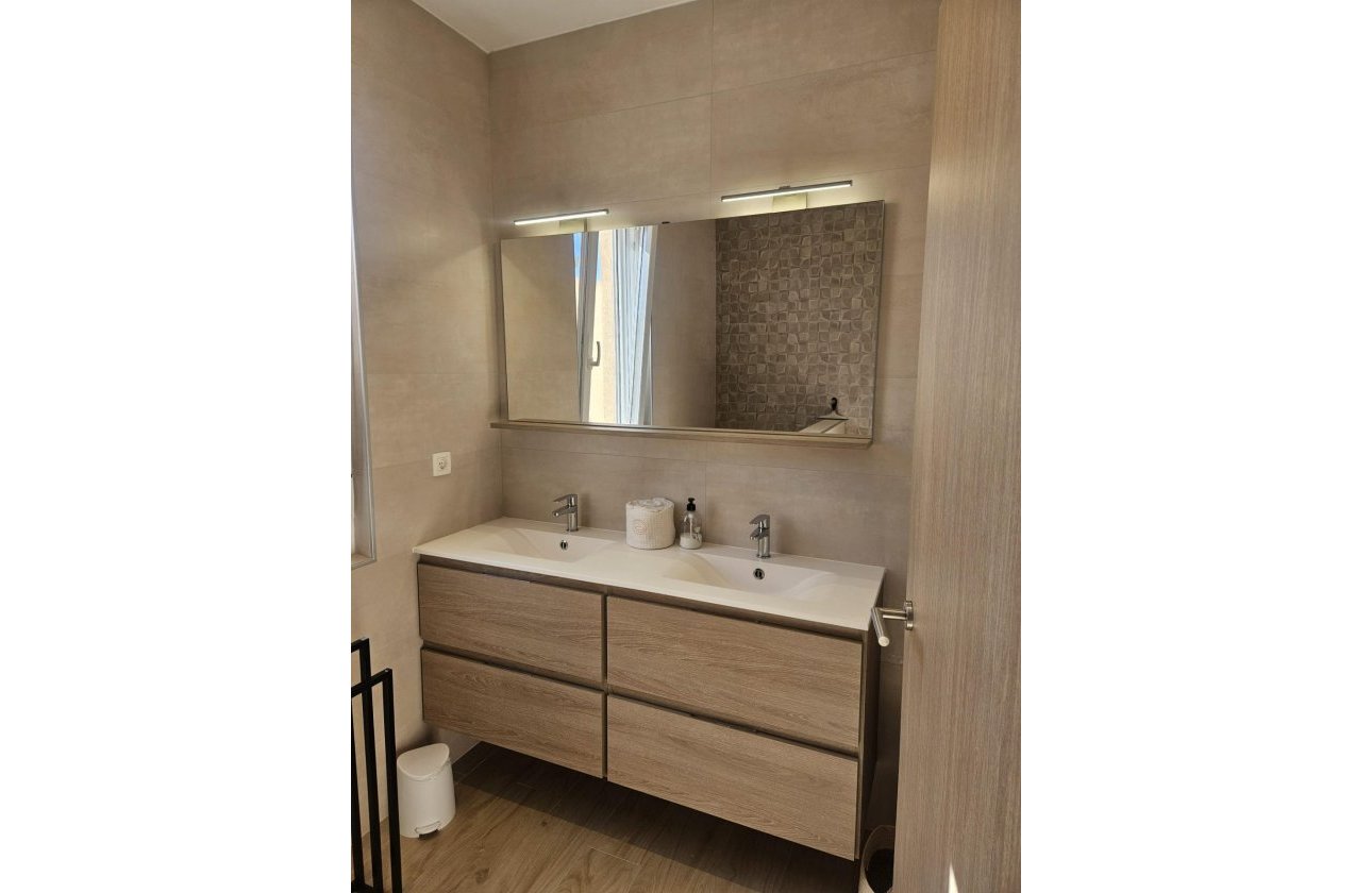 Revente - Villa -
Torrevieja - La Siesta - El Salado - Torreta