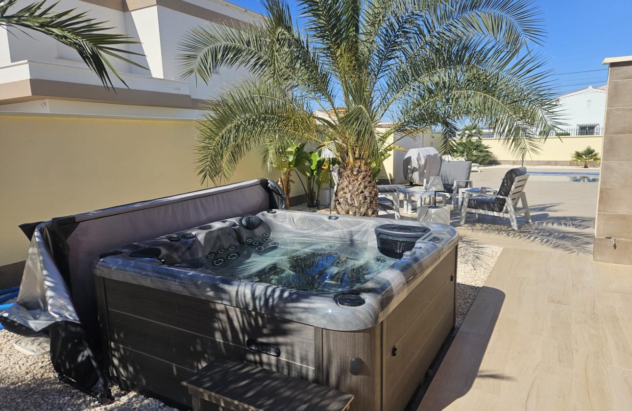 Revente - Villa -
Torrevieja - La Siesta - El Salado - Torreta