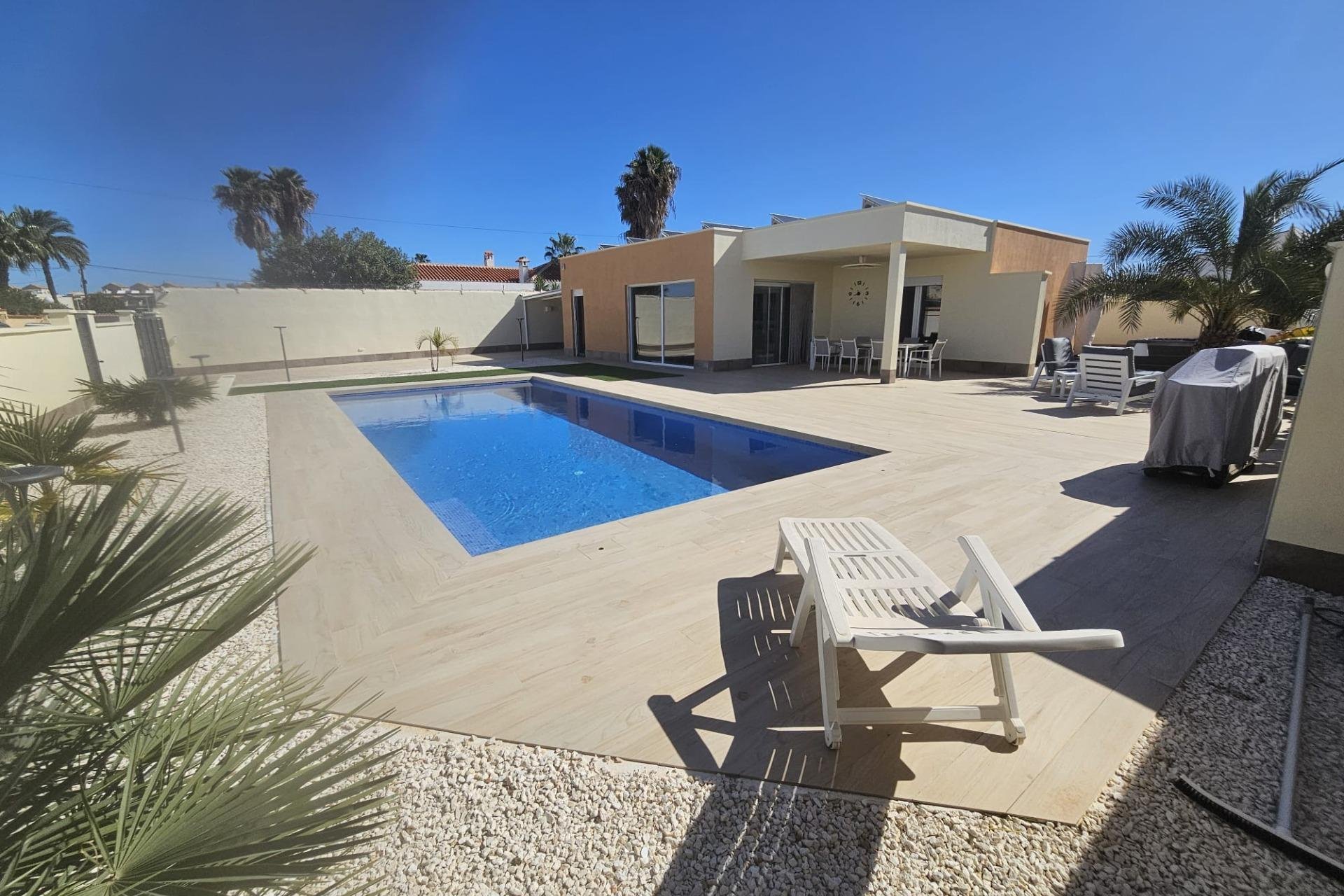 Revente - Villa -
Torrevieja - La Siesta - El Salado - Torreta