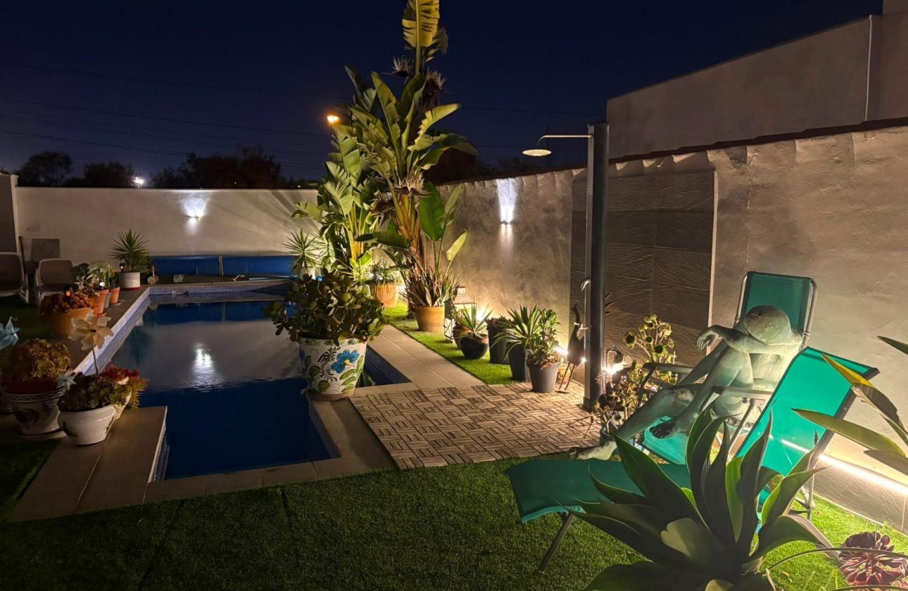 Revente - Villa -
Torrevieja - La Siesta - El Salado - Torreta