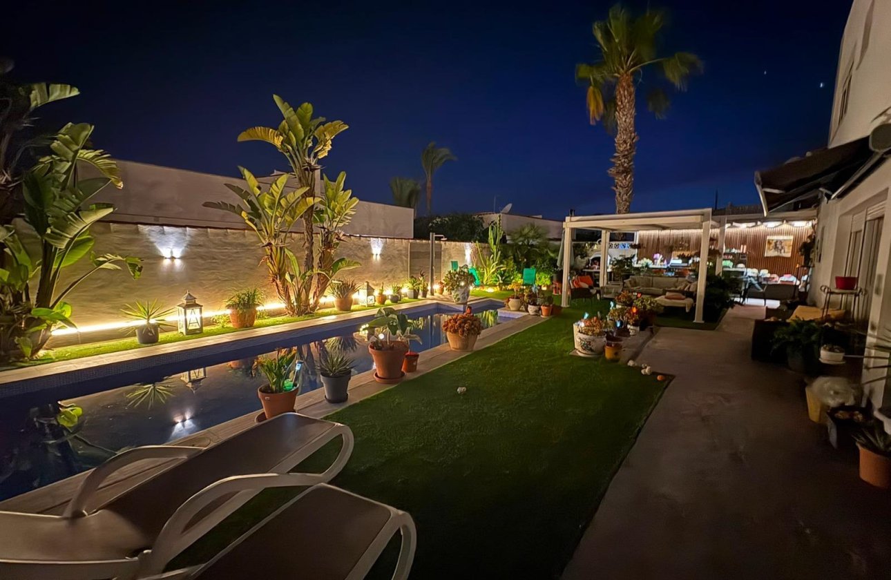 Revente - Villa -
Torrevieja - La Siesta - El Salado - Torreta